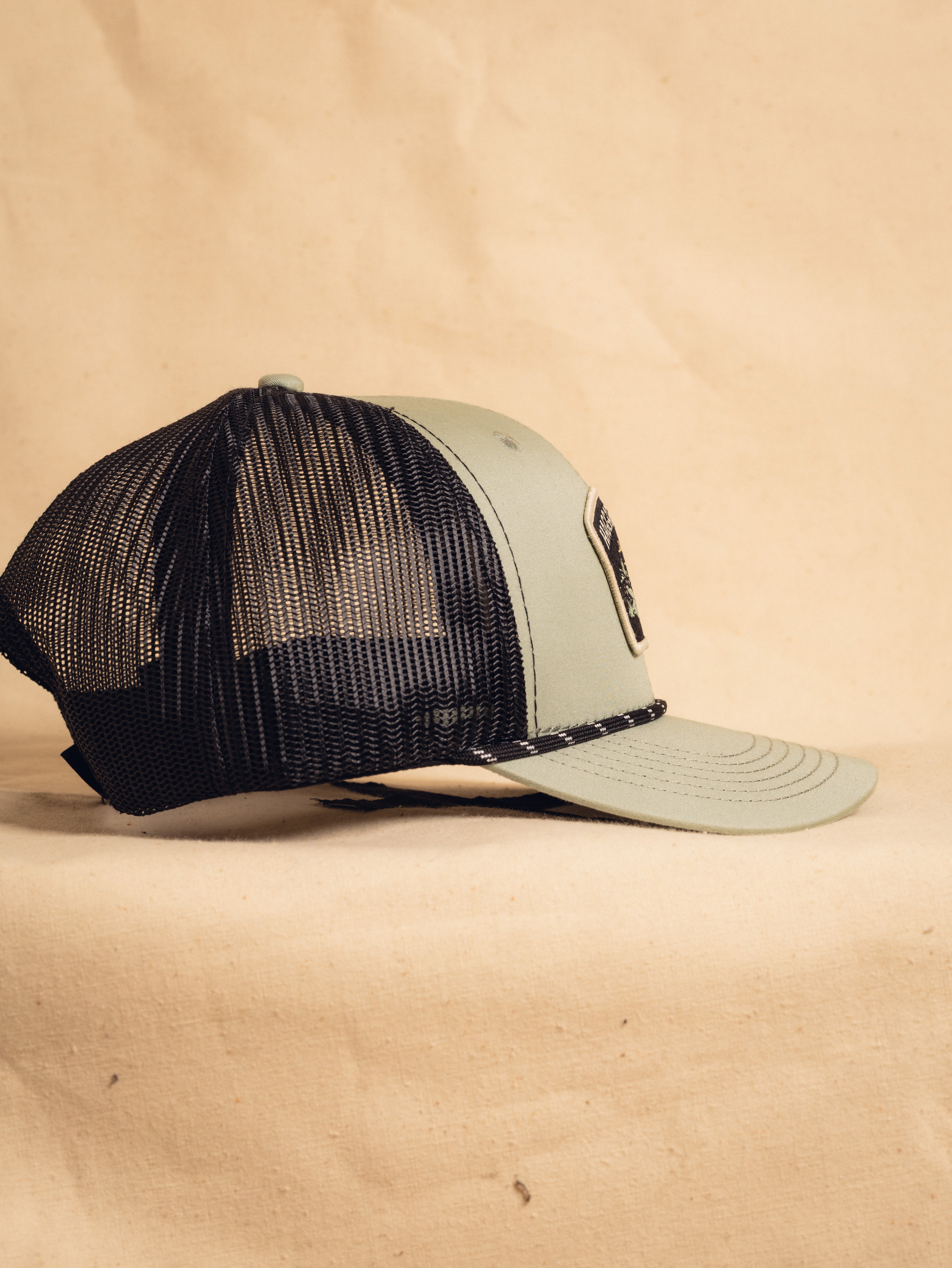 Swamp Show Retro Trucker