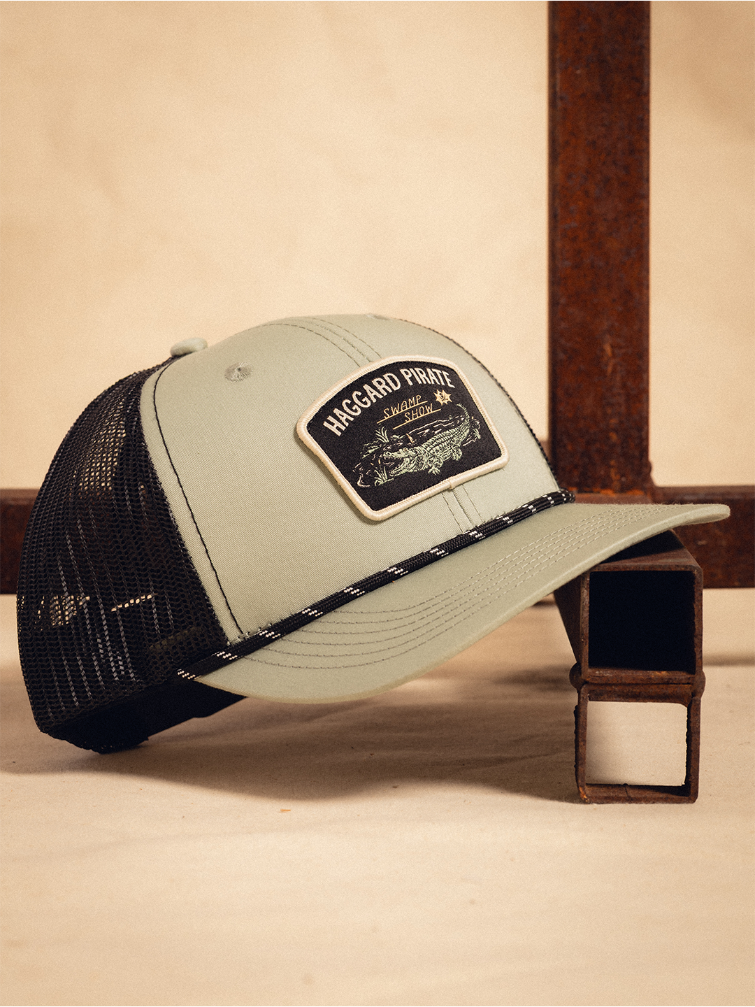 Swamp Show Retro Trucker